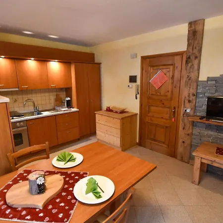 Locazione Turistica Casa Cla - App- Cuoricino - Brx753 شقة *